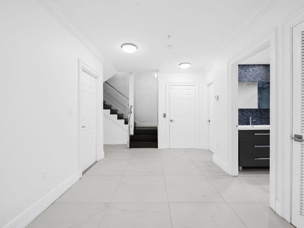 456 E Boca Raton Rd, Boca Raton FL 33432