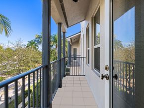 456 E Boca Raton Rd, Boca Raton FL 33432