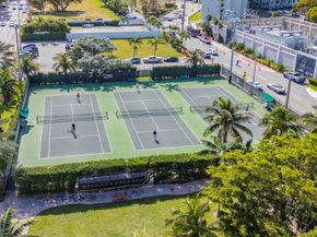 8855 Collins Ave 2D, Surfside FL 33154