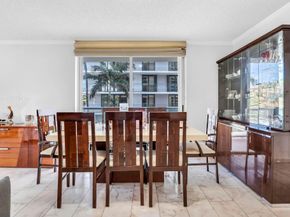 8855 Collins Ave 2D, Surfside FL 33154