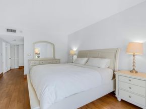 8855 Collins Ave 2D, Surfside FL 33154