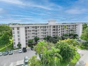 2950 N Palm Aire Dr 401, Pompano Beach FL 33069