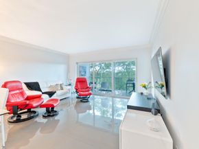 2950 N Palm Aire Dr 401, Pompano Beach FL 33069