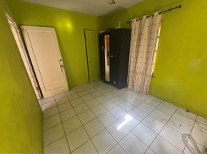 1300 NW 42nd St, Miami FL 33142