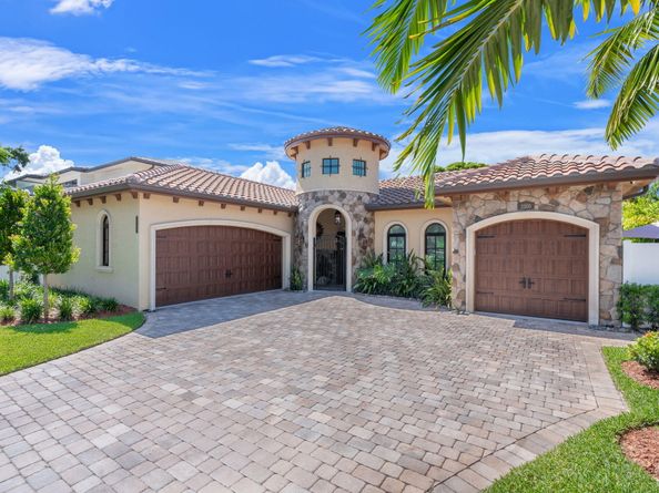 2500 NE 14th Street, Fort Lauderdale FL 33304