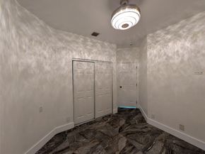 4572 SW 14th St, Deerfield Beach FL 33442