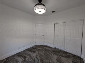 4572 SW 14th St, Deerfield Beach FL 33442