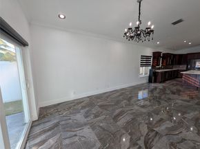 4572 SW 14th St, Deerfield Beach FL 33442