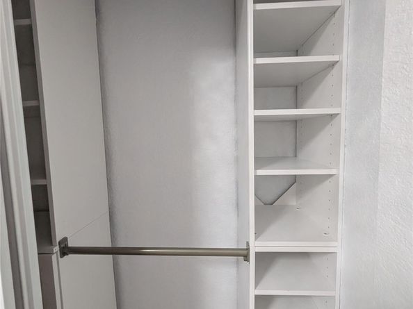 4572 SW 14th St, Deerfield Beach FL 33442