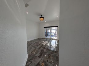 4572 SW 14th St, Deerfield Beach FL 33442