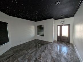 4572 SW 14th St, Deerfield Beach FL 33442