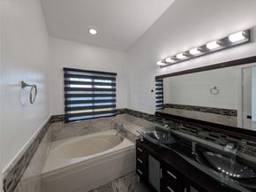 4572 SW 14th St, Deerfield Beach FL 33442