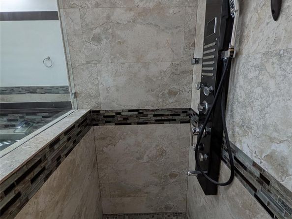 4572 SW 14th St, Deerfield Beach FL 33442