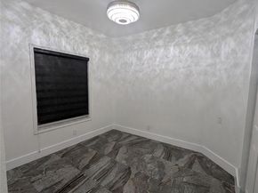 4572 SW 14th St, Deerfield Beach FL 33442