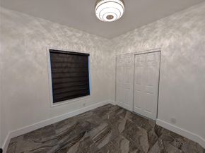 4572 SW 14th St, Deerfield Beach FL 33442