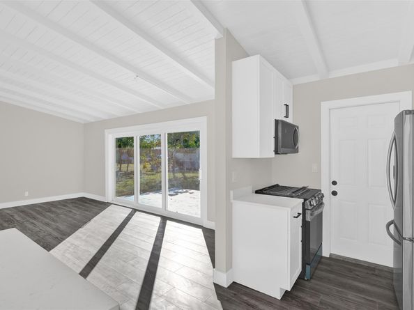 3024 SW 10th St, Fort Lauderdale FL 33312