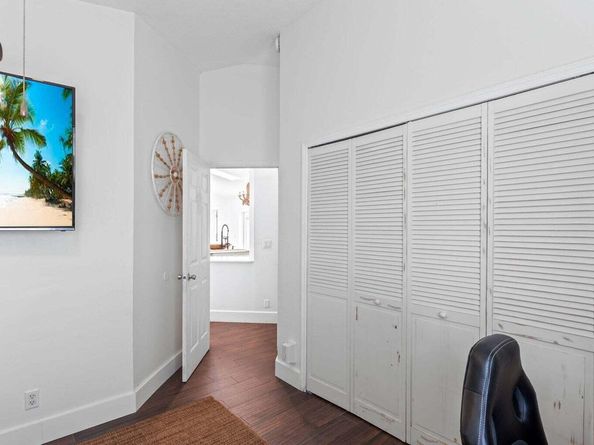 160 Parkwood Drive, Royal Palm Beach FL 33411