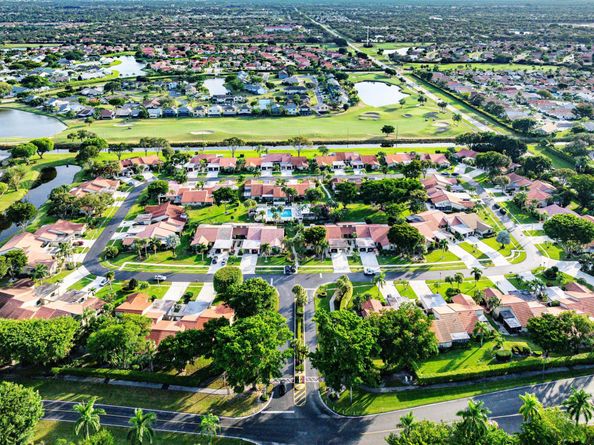 5956 Forest Grove Drive 2, Boynton Beach FL 33437