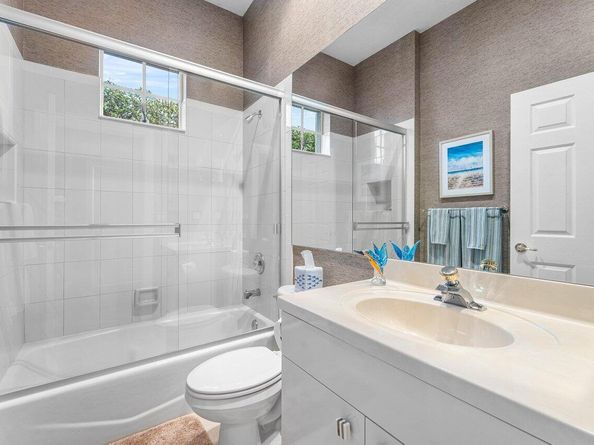 28 Laguna Terrace, Palm Beach Gardens FL 33418