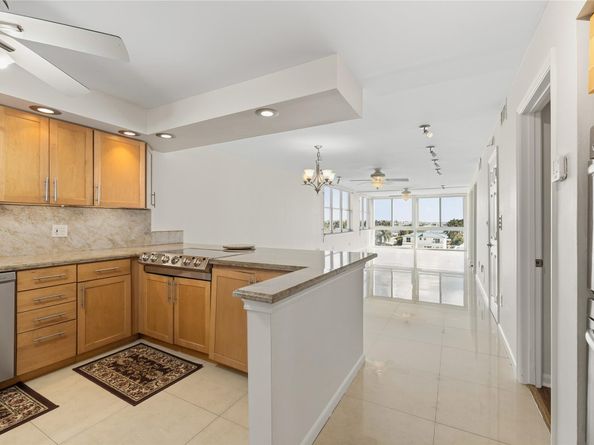 3100 NE 49TH St 501, Fort Lauderdale FL 33308