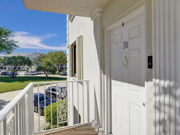 6193 Balboa Circle 201, Boca Raton FL 33433