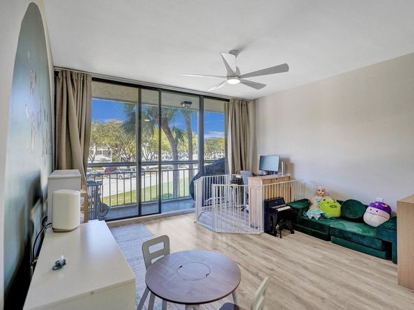 6193 Balboa Circle 201, Boca Raton FL 33433