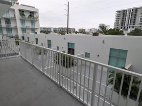 2100 Van Buren St 309, Hollywood FL 33020