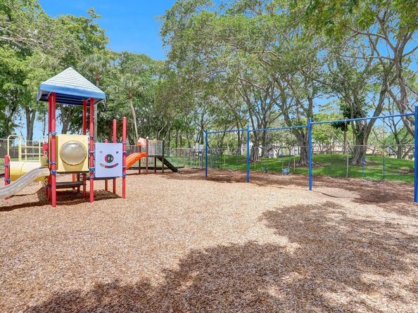 2221 Cypress Island Dr 501, Pompano Beach FL 33069