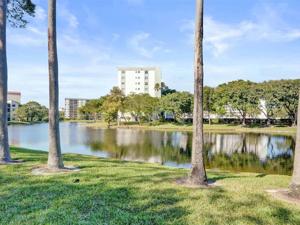 2221 Cypress Island Dr 501, Pompano Beach FL 33069