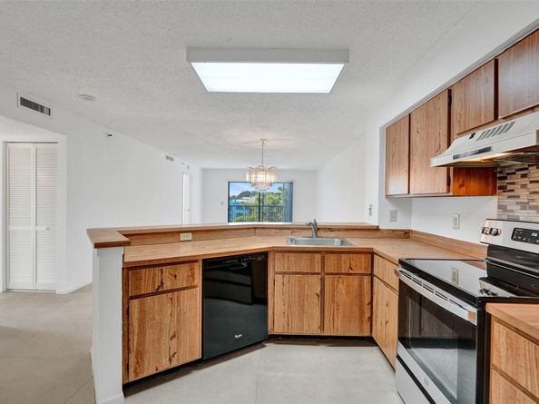 2221 Cypress Island Dr 501, Pompano Beach FL 33069