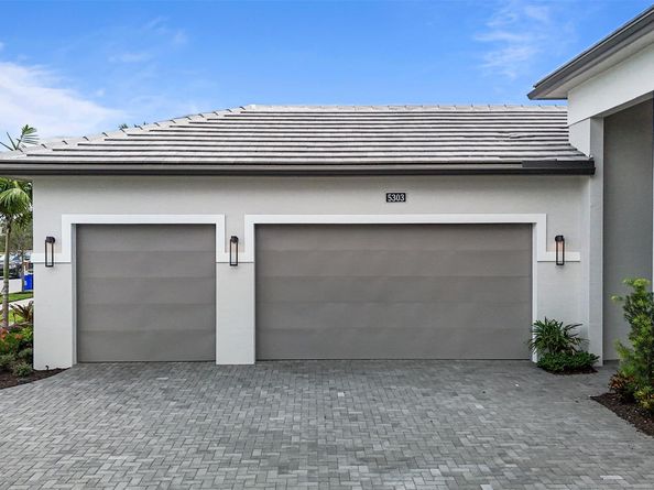 5303 Saint Armands Way, Westlake FL 33470