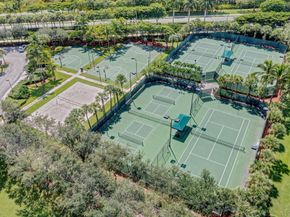 9115 Dupont Pl, Wellington FL 33414