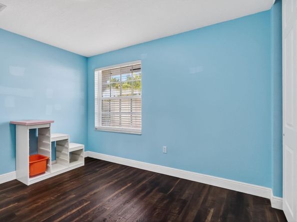 9115 Dupont Pl, Wellington FL 33414