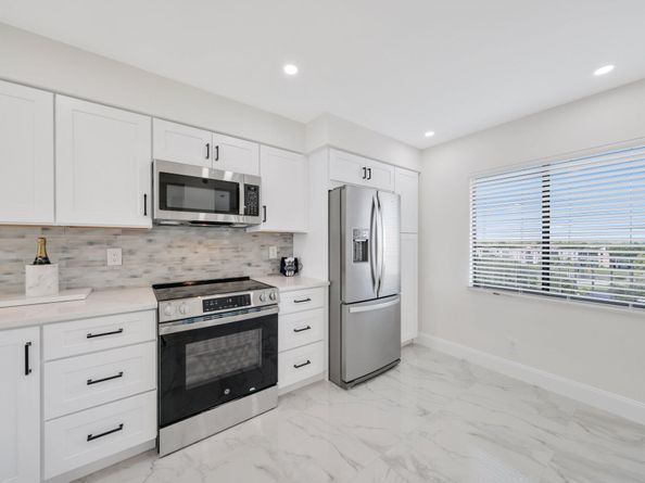 7290 Kinghurst Drive 709, Delray Beach FL 33446