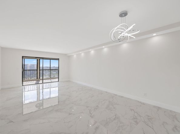 7290 Kinghurst Drive 709, Delray Beach FL 33446
