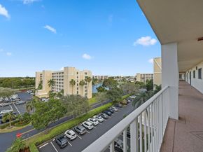 7290 Kinghurst Drive 709, Delray Beach FL 33446