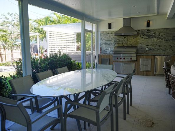 1017 Lincoln St, Hollywood FL 33019