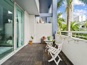 275 NE 18 St 202, Miami FL 33132