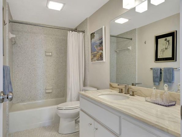 2600 N Flagler Drive 310, West Palm Beach FL 33407