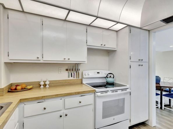 2600 N Flagler Drive 310, West Palm Beach FL 33407