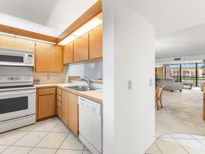 2501 Marina Isle Way 304, Jupiter FL 33477