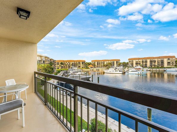 2501 Marina Isle Way 304, Jupiter FL 33477