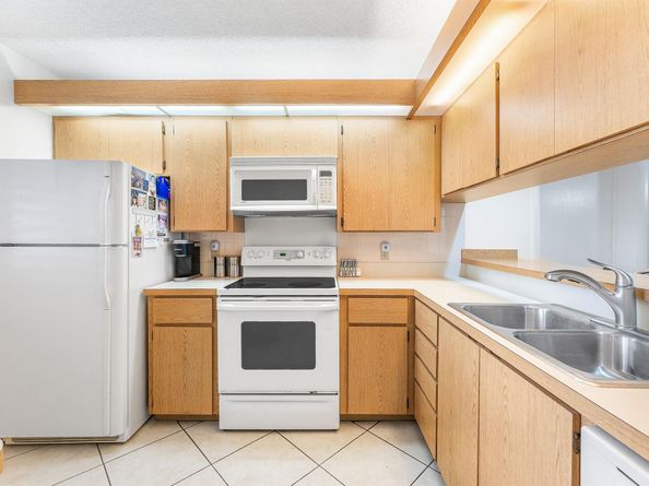 2501 Marina Isle Way 304, Jupiter FL 33477