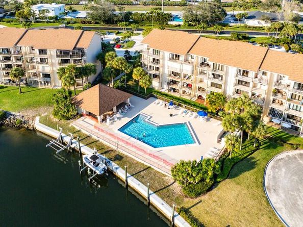 2501 Marina Isle Way 304, Jupiter FL 33477
