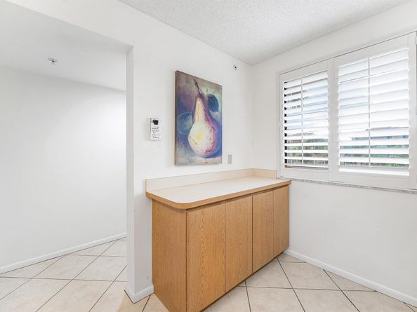 2501 Marina Isle Way 304, Jupiter FL 33477