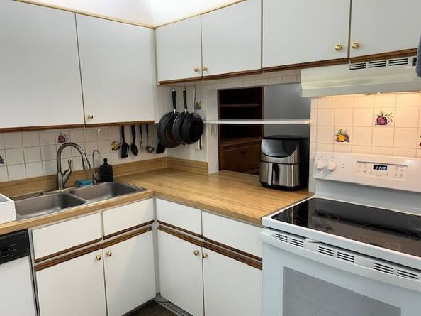 109 Lake Susan Drive, West Palm Beach FL 33411