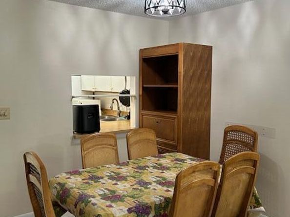 109 Lake Susan Drive, West Palm Beach FL 33411