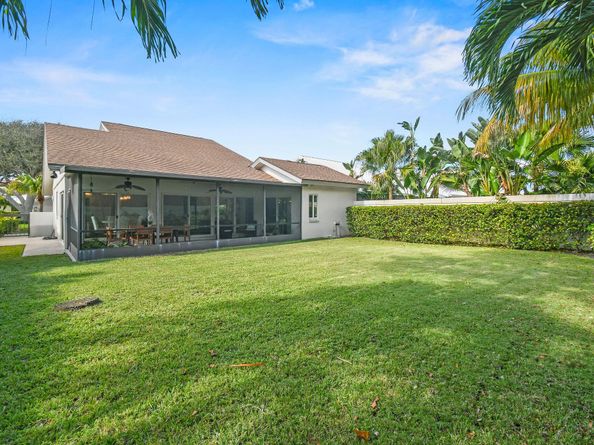 125 Sand Pine Drive, Jupiter FL 33477