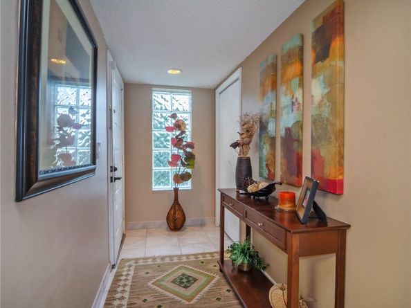 301 Lakeview Dr 204, Weston FL 33326