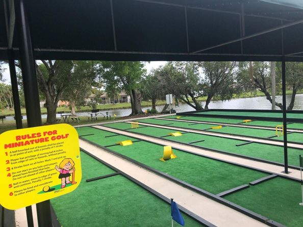 301 Lakeview Dr 204, Weston FL 33326